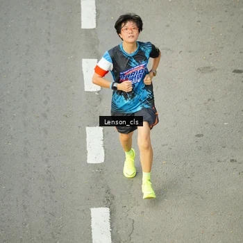Runner Photo 7689594