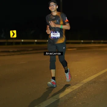 Runner Photo 7689613
