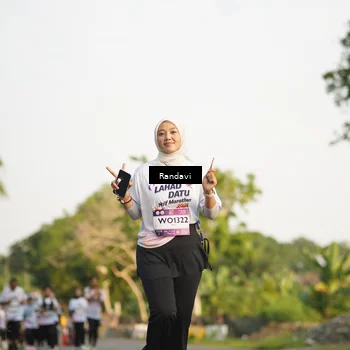 Runner Photo 7689619