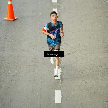 Runner Photo 7689644