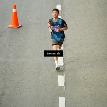 Runner Photo 7689647