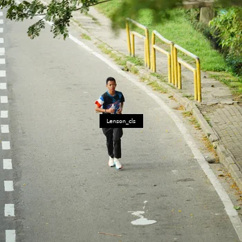 Runner Photo 7689690
