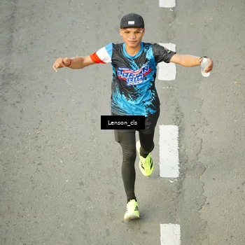 Runner Photo 7689693