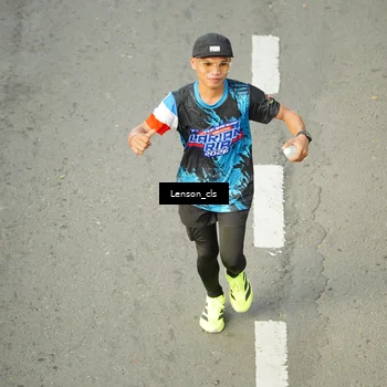 Runner Photo 7689694