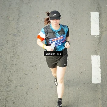 Runner Photo 7689715