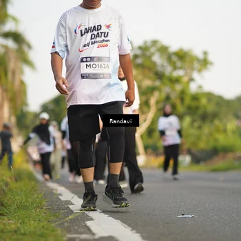 Runner Photo 7689745