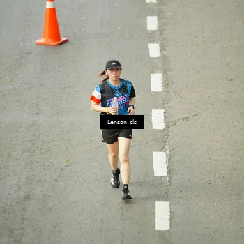 Runner Photo 7689752