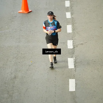 Runner Photo 7689758