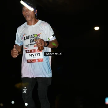 Runner Photo 7689765