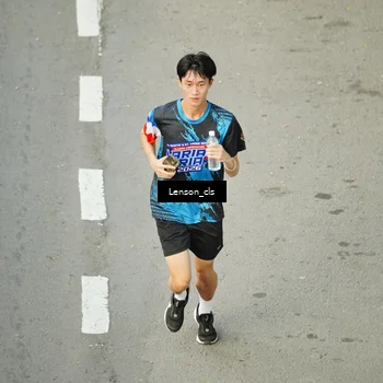 Runner Photo 7689775