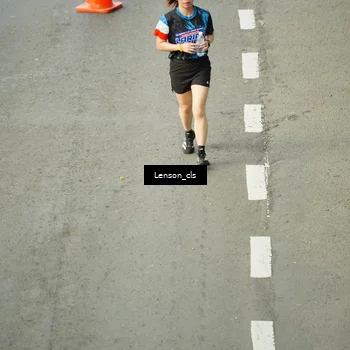 Runner Photo 7689785