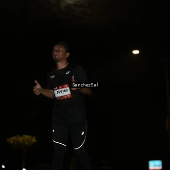 Runner Photo 7689787