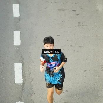 Runner Photo 7689795