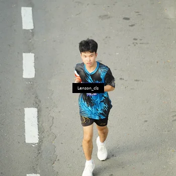 Runner Photo 7689797