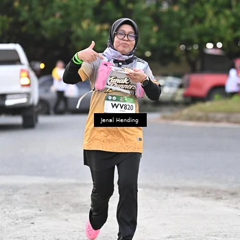 Runner Photo 7689798