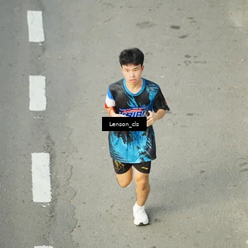 Runner Photo 7689800