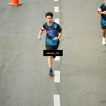 Runner Photo 7689815