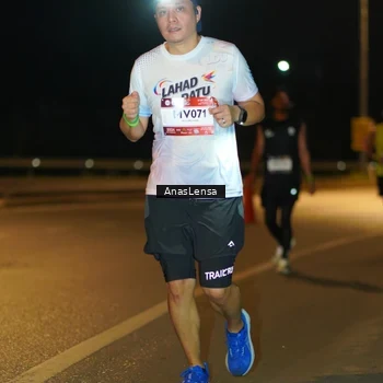 Runner Photo 7689841