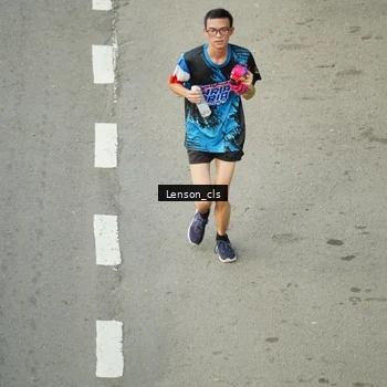 Runner Photo 7689842