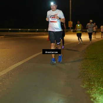 Runner Photo 7689843