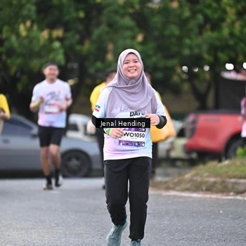 Runner Photo 7689862
