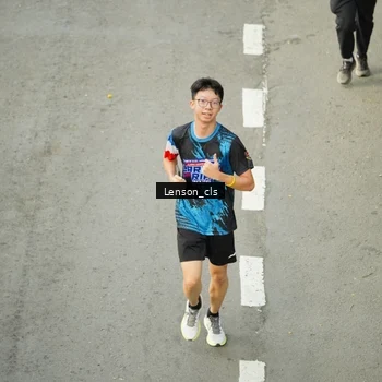 Runner Photo 7689867