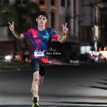 Runner Photo 7689869