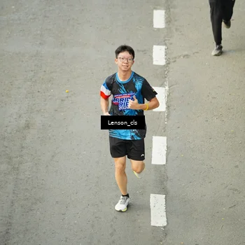 Runner Photo 7689871