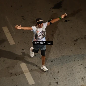 Runner Photo 7689873
