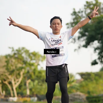 Runner Photo 7689880