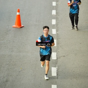 Runner Photo 7689882