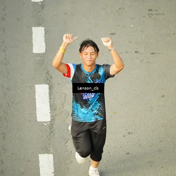 Runner Photo 7689892