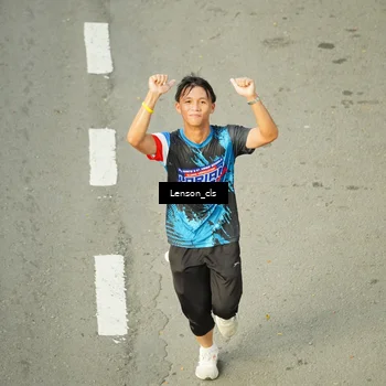 Runner Photo 7689896