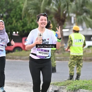 Runner Photo 7689898