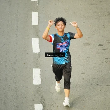 Runner Photo 7689903