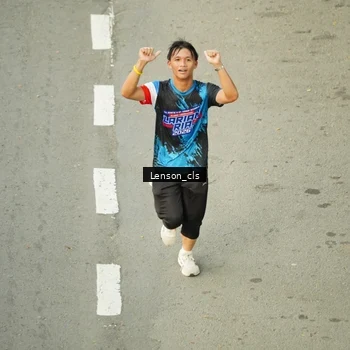 Runner Photo 7689913