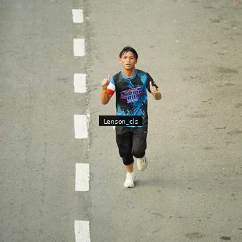 Runner Photo 7689916