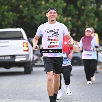 Runner Photo 7689928