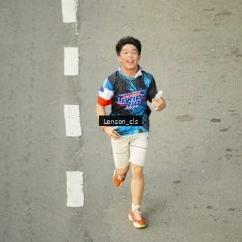 Runner Photo 7689951