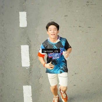 Runner Photo 7689956