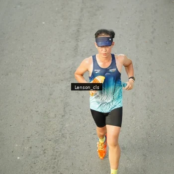 Runner Photo 7690006