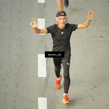Runner Photo 7690007