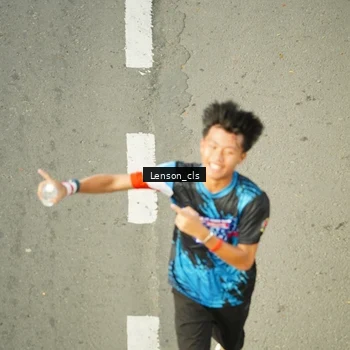 Runner Photo 7690009