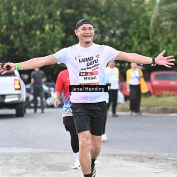 Runner Photo 7690017