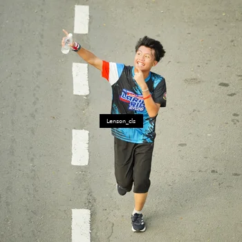 Runner Photo 7690028