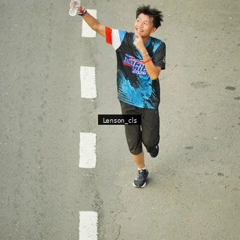 Runner Photo 7690034