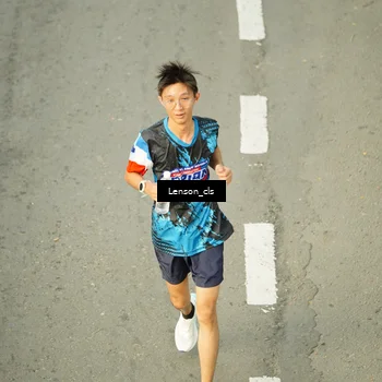 Runner Photo 7690043