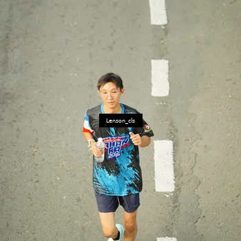 Runner Photo 7690044