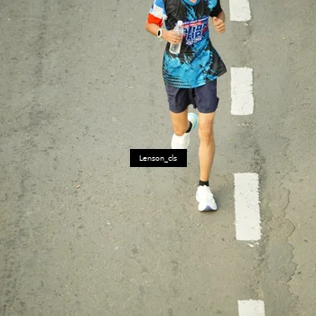 Runner Photo 7690052