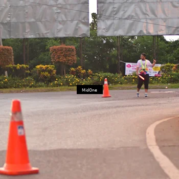 Runner Photo 7690057